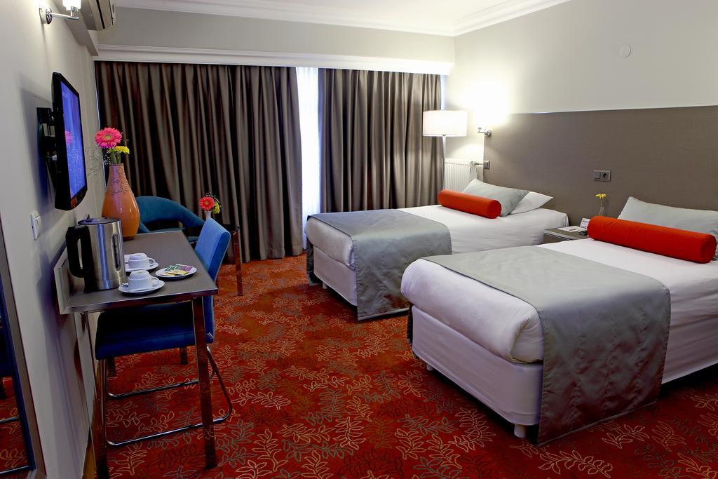 Arma Hotel Маніса Номер фото